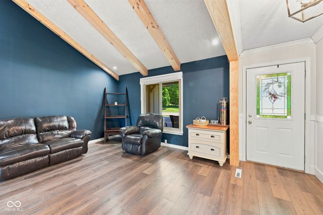 10 Tarry Court, Greenwood, IN 46142