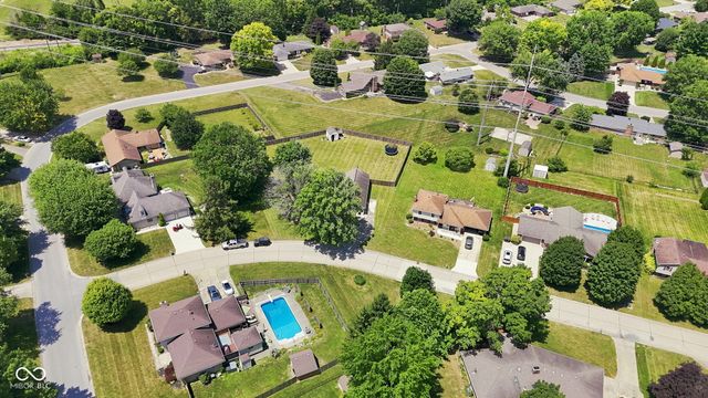 10 Tarry Court, Greenwood, IN 46142