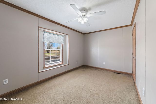 561 Airline Road, Opelousas, LA 70570