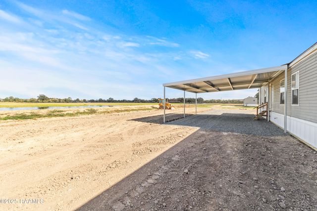 561 Airline Road, Opelousas, LA 70570