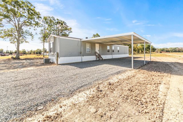 561 Airline Road, Opelousas, LA 70570