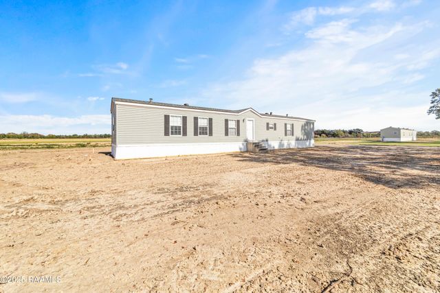 561 Airline Road, Opelousas, LA 70570
