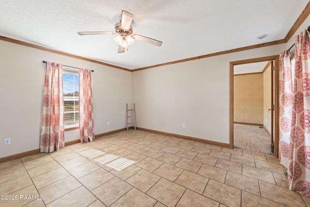 561 Airline Road, Opelousas, LA 70570