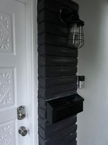 1436 NE 1st Ave, Fort Lauderdale, FL 33304