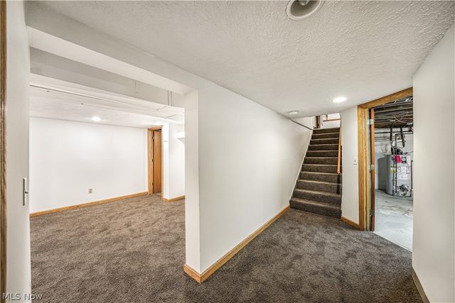 5216 Kuszmaul Avenue NW, Warren, OH 44483