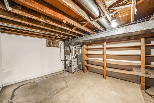 5216 Kuszmaul Avenue NW, Warren, OH 44483