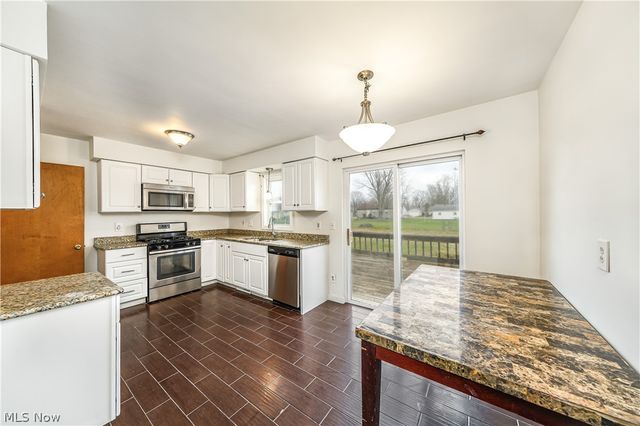 5216 Kuszmaul Avenue NW, Warren, OH 44483