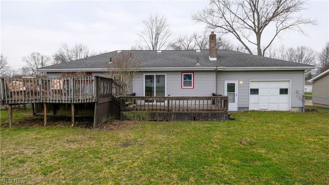 5216 Kuszmaul Avenue NW, Warren, OH 44483