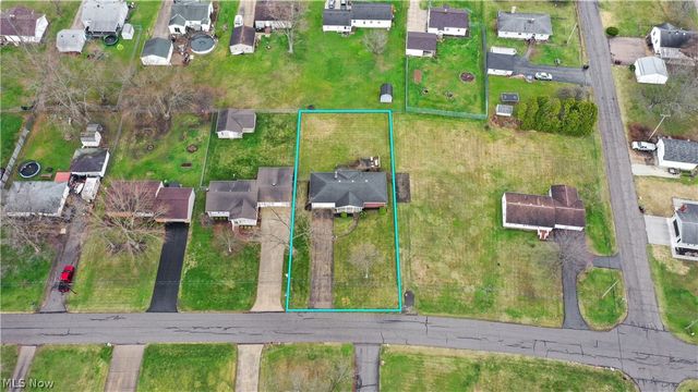 5216 Kuszmaul Avenue NW, Warren, OH 44483