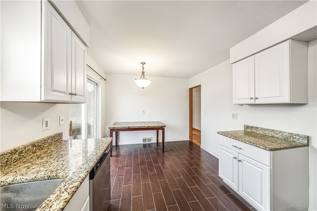 5216 Kuszmaul Avenue NW, Warren, OH 44483