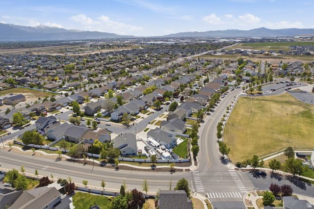 8374 S 6465 W, West Jordan, UT 84081