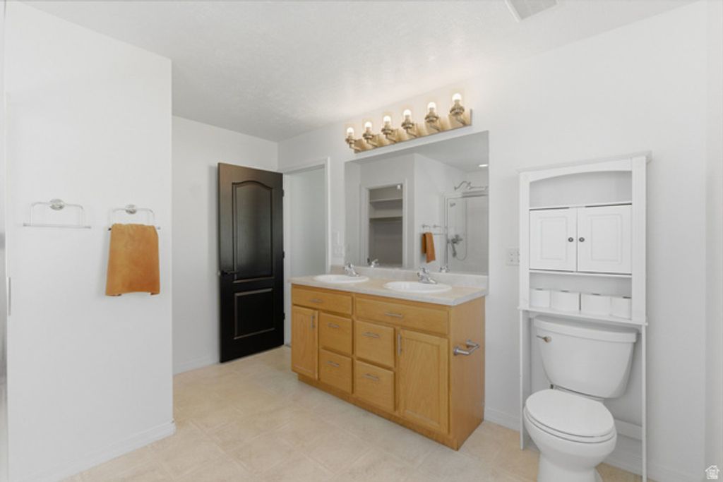 Image 21 of property listing at 8374 S 6465 W, West Jordan, UT 84081