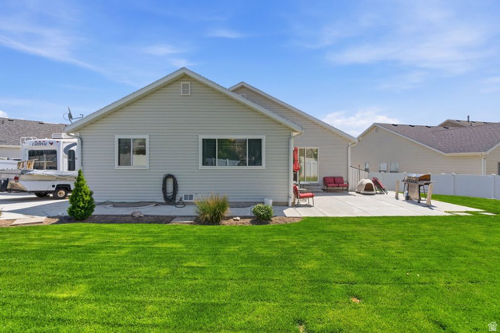 Image 39 of property listing at 8374 S 6465 W, West Jordan, UT 84081