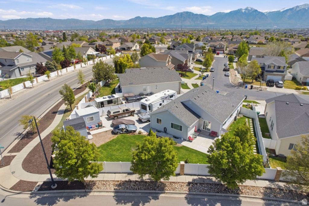 Image 42 of property listing at 8374 S 6465 W, West Jordan, UT 84081
