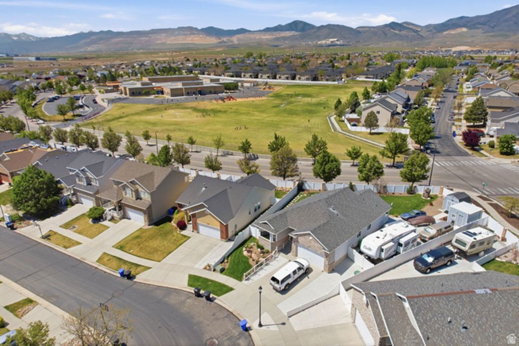 Image 44 of property listing at 8374 S 6465 W, West Jordan, UT 84081
