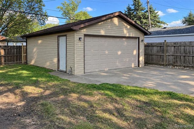 5712 Drexel Street, Dearborn Heights, MI 48127