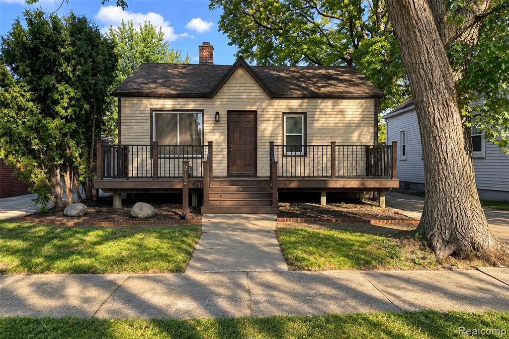 5712 Drexel Street, Dearborn Heights, MI 48127