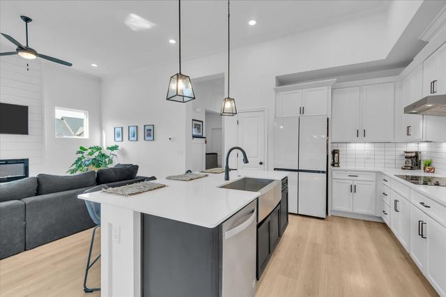 2000 Southern Oak Chase Dr, Smyrna, TN 37167