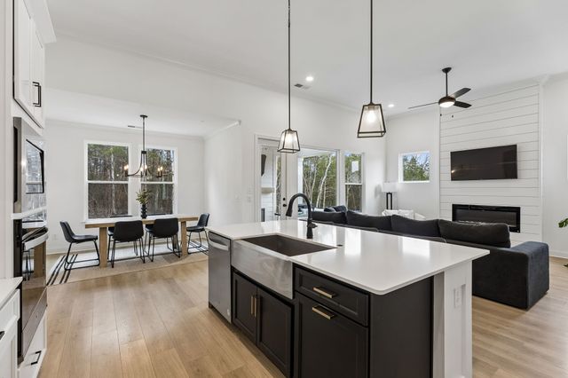 2000 Southern Oak Chase Dr, Smyrna, TN 37167