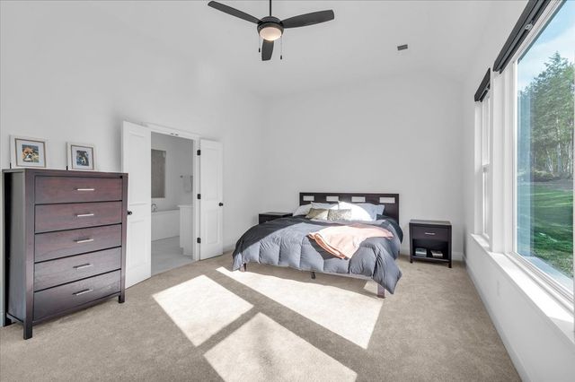 2000 Southern Oak Chase Dr, Smyrna, TN 37167