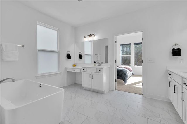 2000 Southern Oak Chase Dr, Smyrna, TN 37167