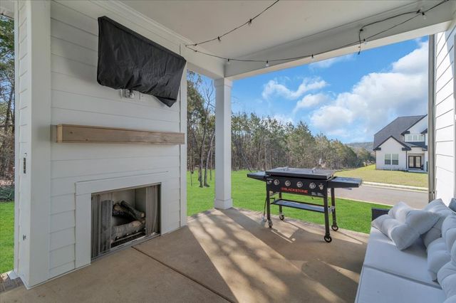 2000 Southern Oak Chase Dr, Smyrna, TN 37167