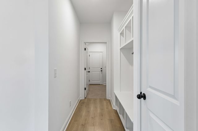 2000 Southern Oak Chase Dr, Smyrna, TN 37167