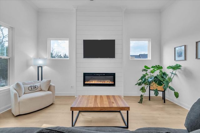 2000 Southern Oak Chase Dr, Smyrna, TN 37167