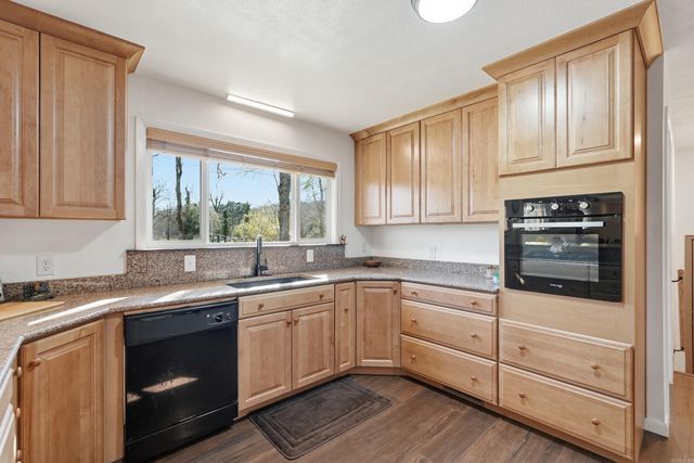 279 River Drive Est, Pangburn, AR 72121