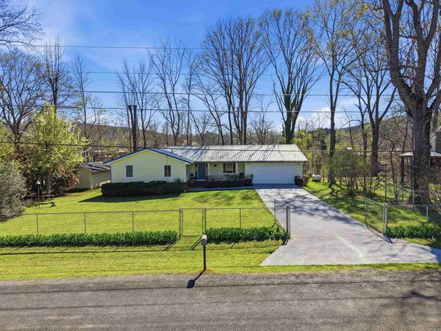 279 River Drive Est, Pangburn, AR 72121