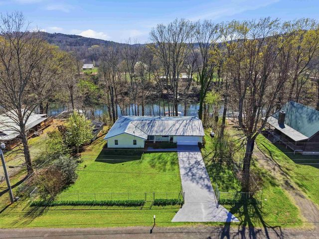 279 River Drive Est, Pangburn, AR 72121