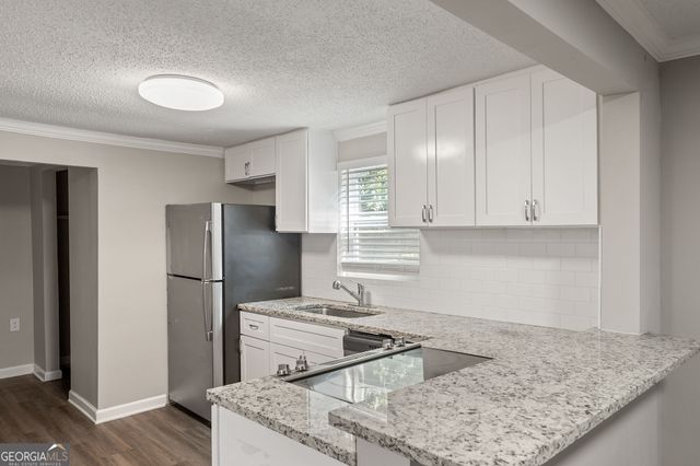 1370 W Hancock Avenue, Athens, GA 30606