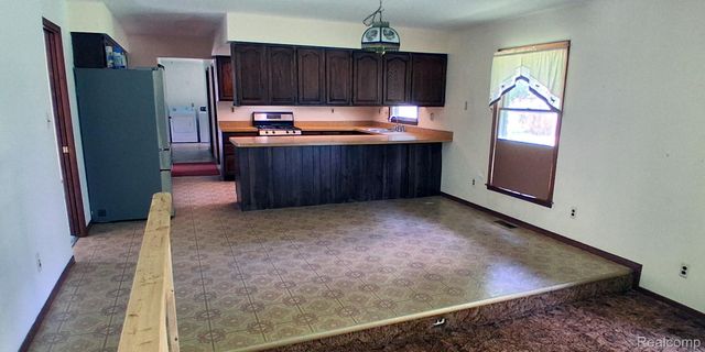 2761 Hiding Place, Milford Charter Township, MI 48381