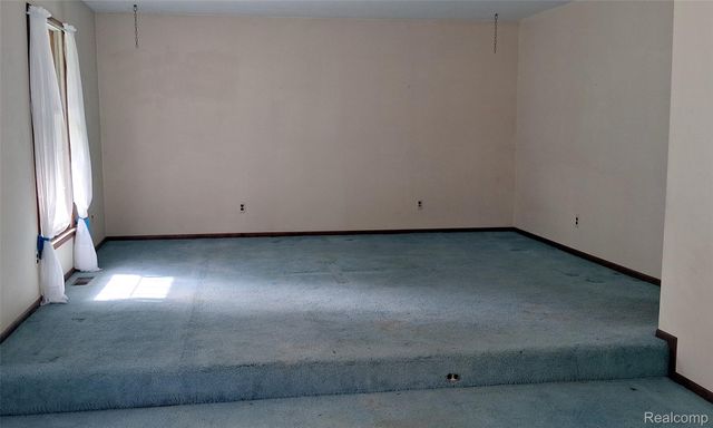 2761 Hiding Place, Milford Charter Township, MI 48381