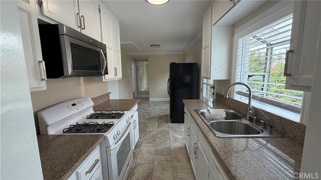 4721 162nd St, Lawndale, CA 90260