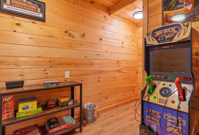 1480 Hidden Lake Drive, Ellijay, GA 30540