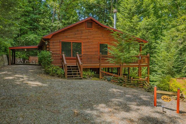 1480 Hidden Lake Drive, Ellijay, GA 30540