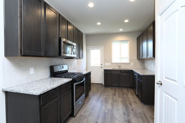 2528 Westslope Dr, Conroe, TX 77384