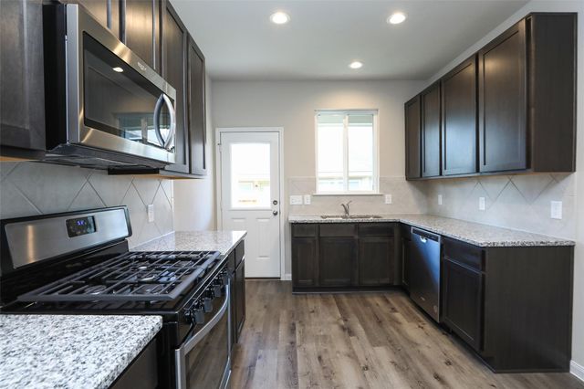 2528 Westslope Dr, Conroe, TX 77384