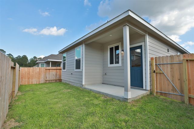 2528 Westslope Dr, Conroe, TX 77384