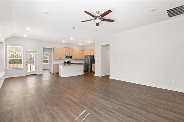1012 Paddock LN, Georgetown, TX 78626