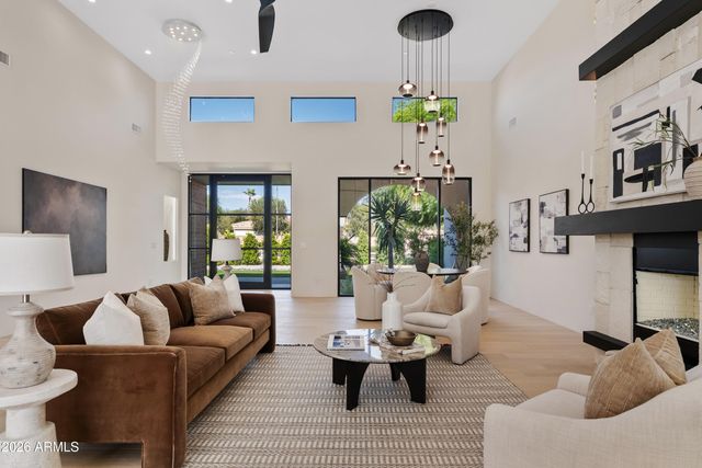 11420 N SCOTTSDALE Road, Scottsdale, AZ 85254