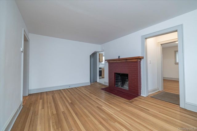 21 Twinlawns Avenue, Hicksville, NY 11801