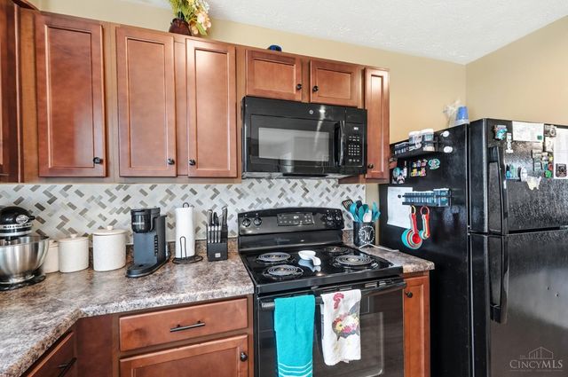 212 Wooded Ridge Drive, Batavia Twp, OH 45102