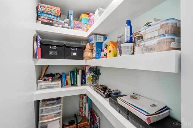 212 Wooded Ridge Drive, Batavia Twp, OH 45102