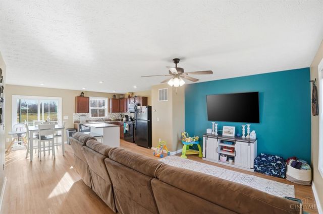 212 Wooded Ridge Drive, Batavia Twp, OH 45102