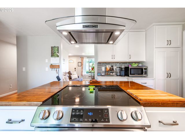 5621 CODY Ave, Eugene, OR 97402