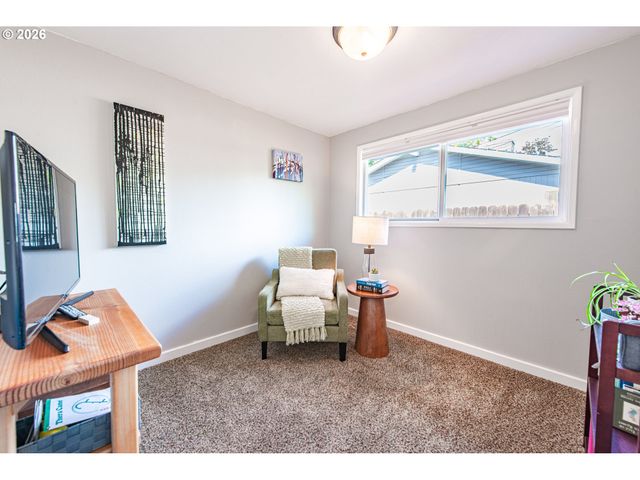 5621 CODY Ave, Eugene, OR 97402