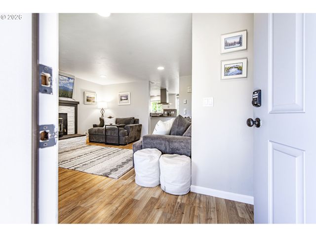 5621 CODY Ave, Eugene, OR 97402