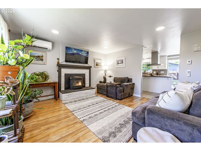 5621 CODY Ave, Eugene, OR 97402